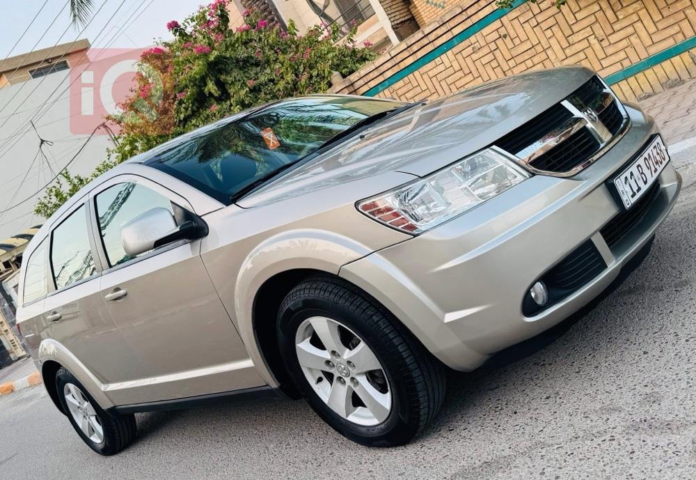 دودج جورني